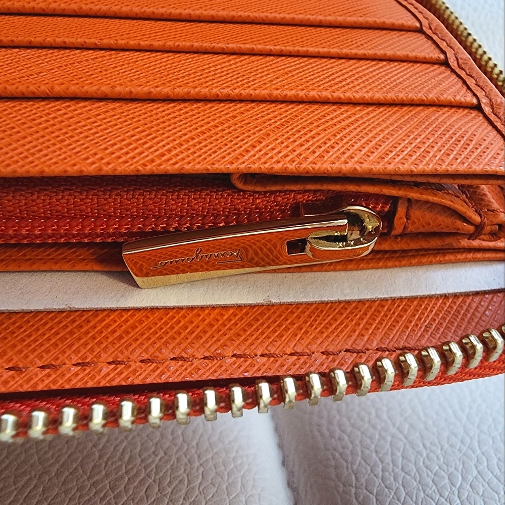 NWT ~ Salvatore Ferragamo Icona Large Gancini Zip Around Wallet ~ Lava - Picture 10 of 15